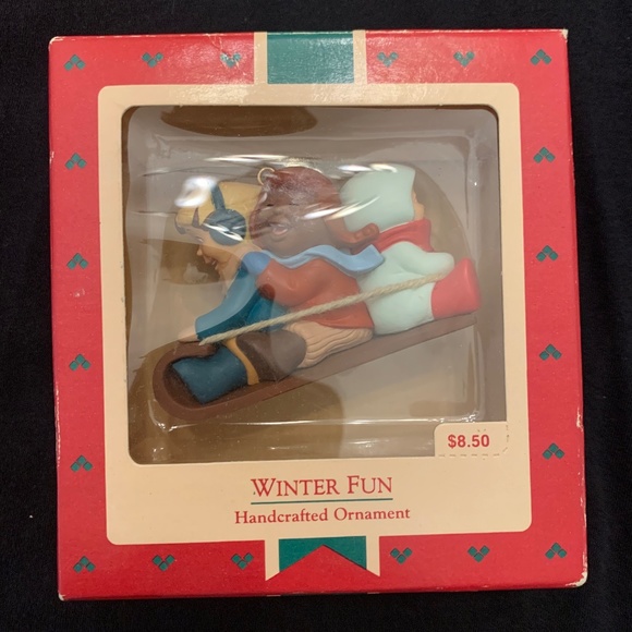 Hallmark Strolling In The Snow 2014 Christmas Ornament Santa Claus Polar Bear